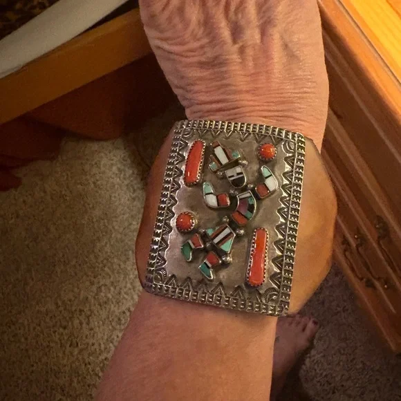 Ketoh cuff rainbow dancer with genuine Native American stones. - Picture 7 of 8